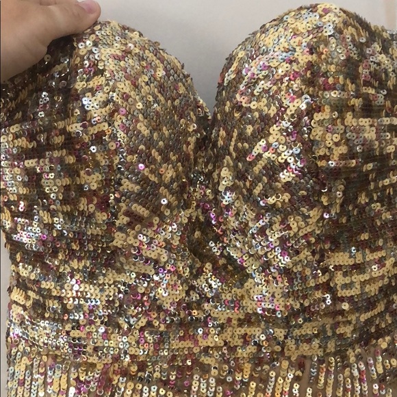 Size 4 Sherri Hill formal dress - Picture 2 of 5